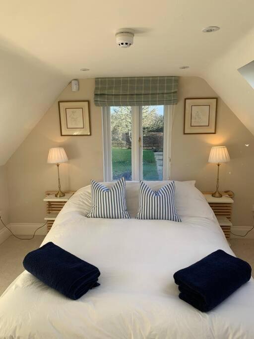 Annexe Near Malmesbury / Tetbury Apartment Hankerton Exterior foto